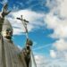 5593549 1251 pedofilia chiesa polonia papa francesco wojtyla dziwisz sondaggio giovani